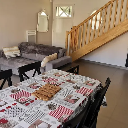 Maison Sous Les Pins Pour 4/5 Personnes, Proche, Parking Privatif - Fr-1-357-262 Holiday home *